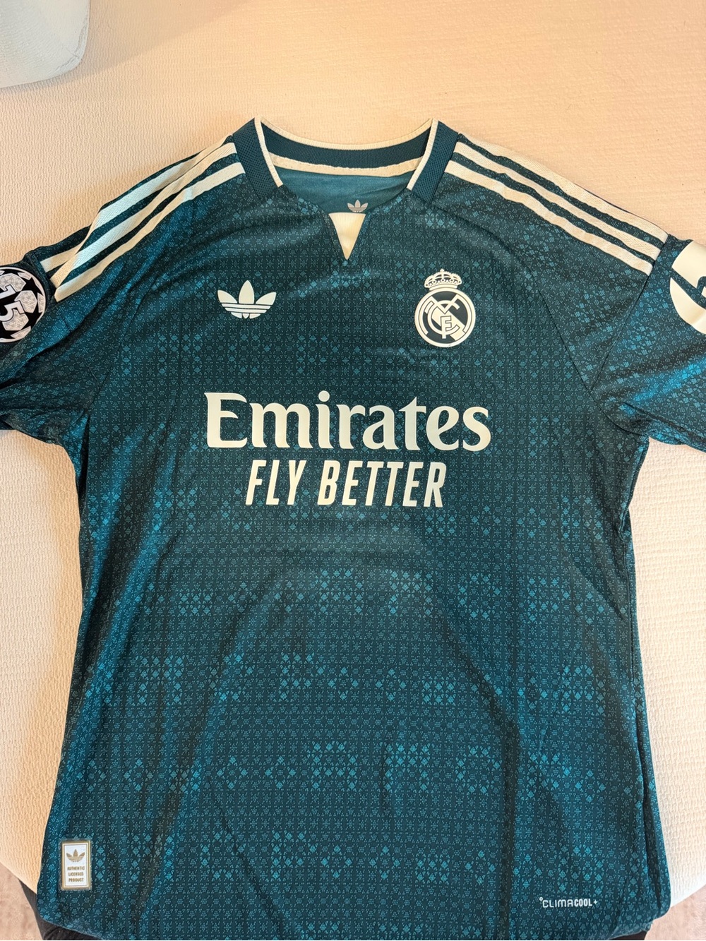 Real Madrid Jersey 26/27 Away Green. Fede Valderde #8 (Player) XL